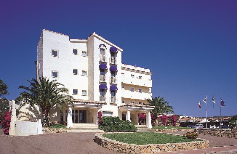 Ahr Baja Hotel & Spa Cannigione Kültér fotó